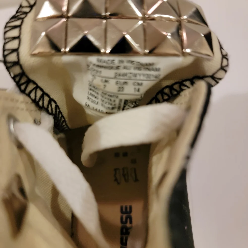 Chuck Taylor All Star TODDLER HIGH TOP SHOE size 7 infant boys girls Studded